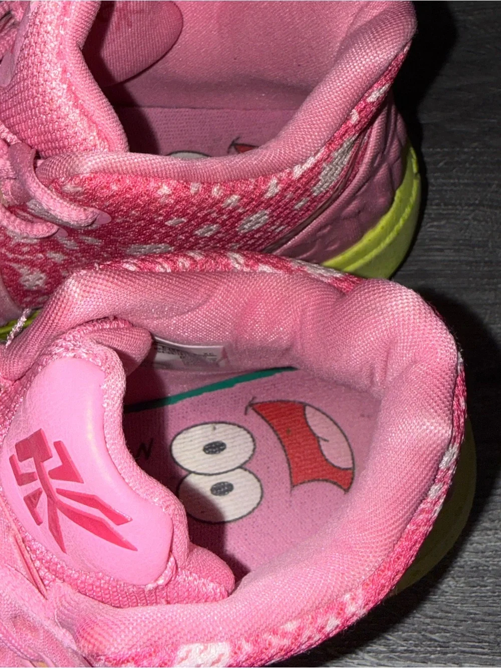 Nike Kyrie 5 Patrick Star SpongeBob Pink Basketball Shoes CJ6950‑600 Womens 5.5